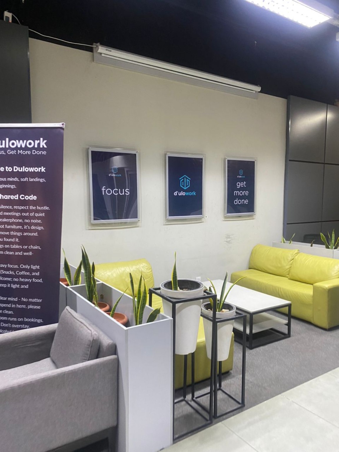 DuloWork Onikan branded lounge corner